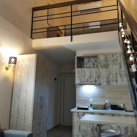 Hotel Capital Lux นีดรี ภายนอก รูปภาพ