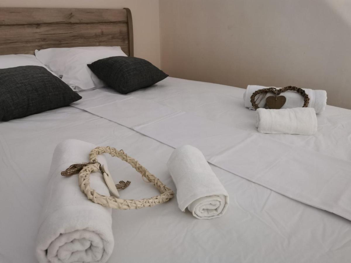 Hotel Capital Lux นีดรี ภายนอก รูปภาพ