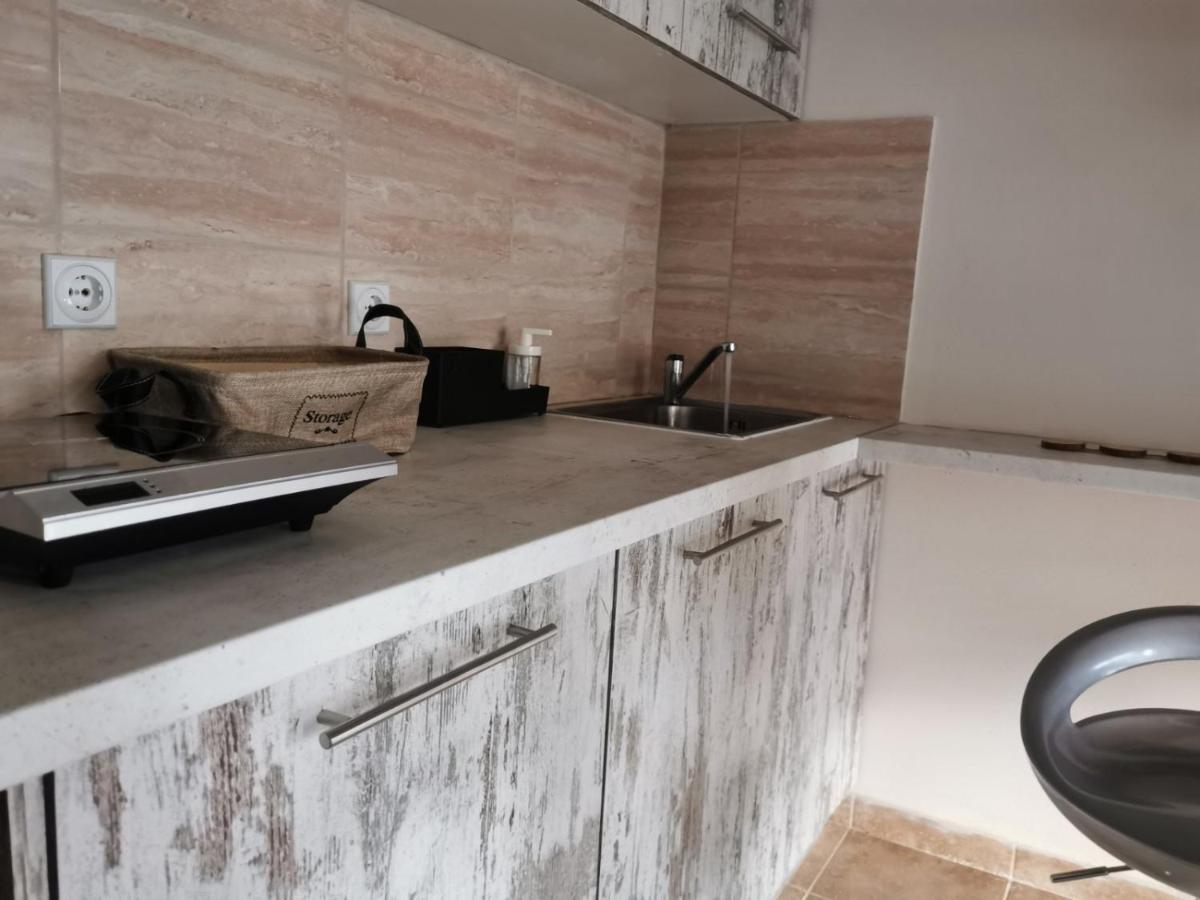 Hotel Capital Lux นีดรี ภายนอก รูปภาพ