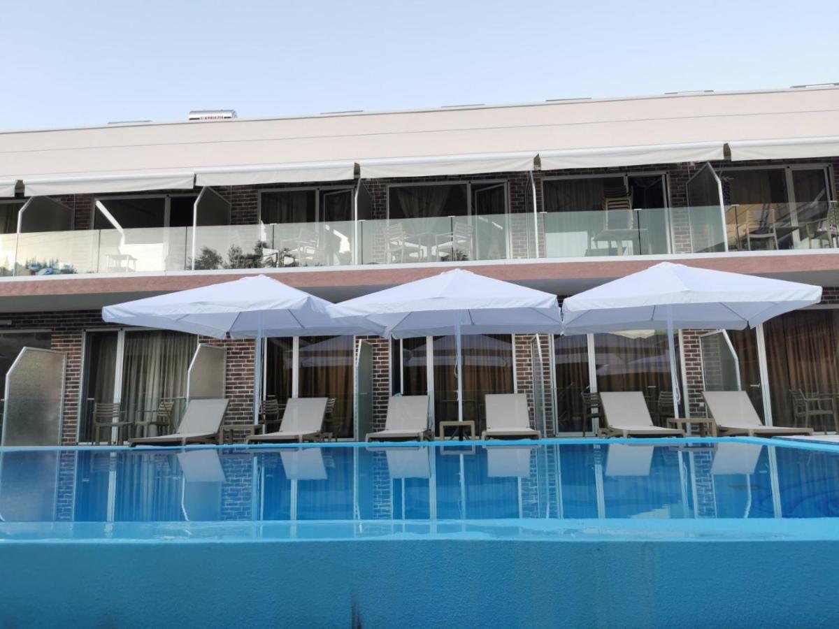 Hotel Capital Lux นีดรี ภายนอก รูปภาพ